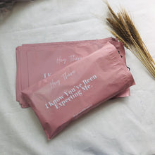 Load image into Gallery viewer, Customize Printing Pink High Quality Polymailer Plastic Mailer Clothe Shipping Packaging Mailing Bags Express Bags Custom Mailing Bag